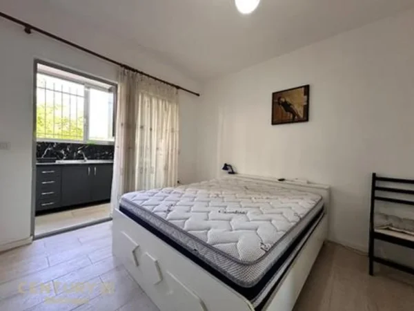 Tirane, shes apartament 2+1 Kati 1, 72 m² 90.000 € (Shkoze)