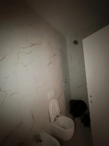 Tirane, shitet apartament 1+1+Ballkon Kati 1, 66 m²  120.000 € (Rruga 5 maj)