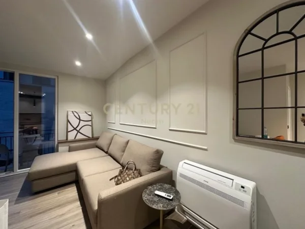 Tirane, shes apartament 1+1 Kati 6, 57 m² 176.700 € (ish blloku)