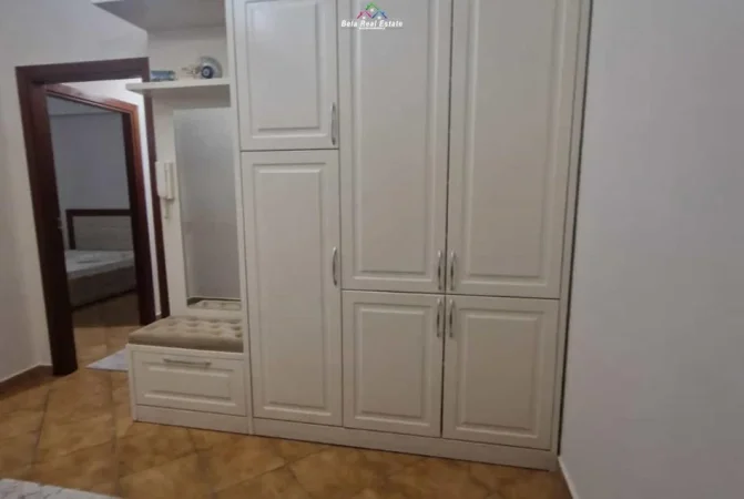 Tirane, jepet me qera apartament 2+1 Kati 8, 110 m² 730 € (Rruga Medar Shtylla)