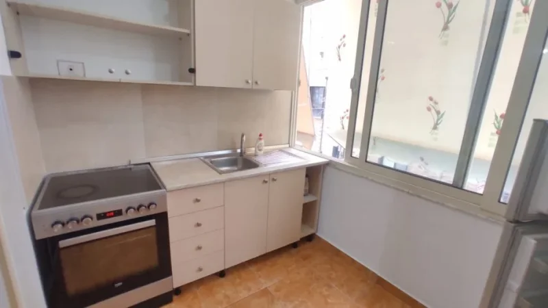 Tirane,Don Bosko  jepet me qera apartament 1+1 Kati 2, 70 m² 400 € (Rruga panorama)ish hipoteka