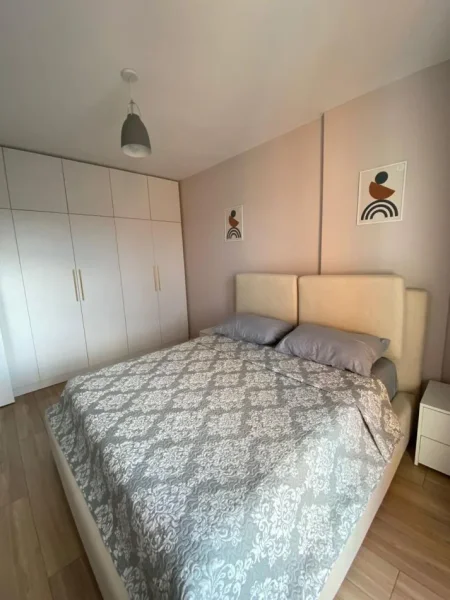 Tirane, jepet me qera apartament 1+1+Ballkon Kati 10, 65 m² 500 € (Kompleksi ASL)