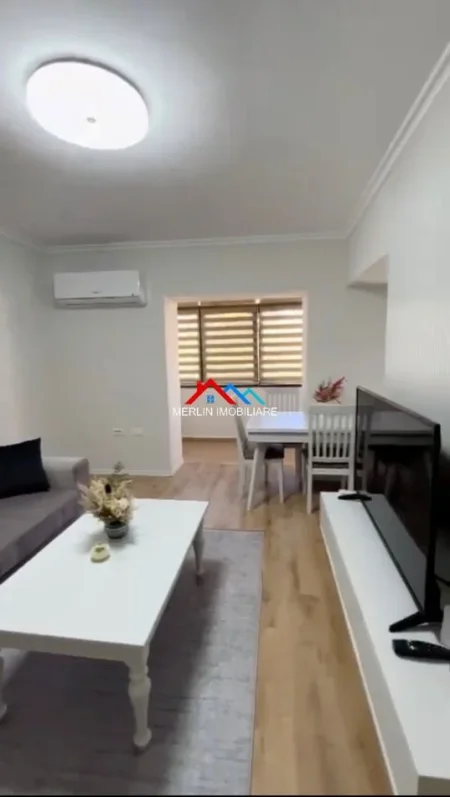 Tirane, jepet me qera apartament duplex 2+1+Ballkon Kati 3, 75 m² 750 € (STADIUMI DINAMO,RRUGA SULEJMAN DELVINA)