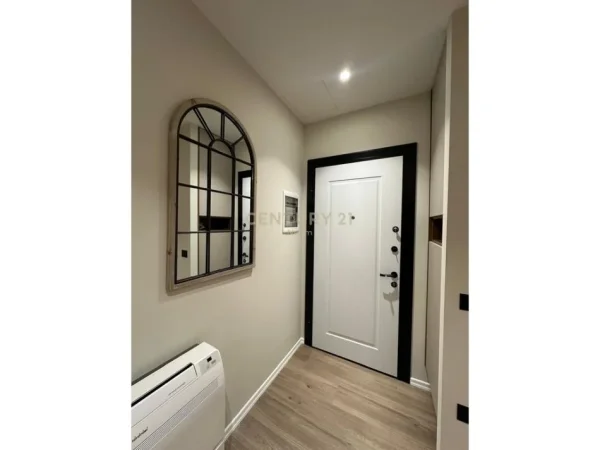 Tirane, shitet apartament 1+1 Kati 6, 57 m² 176.700 € (ish blloku)