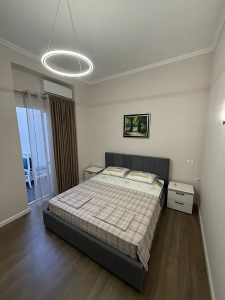 Tirane, shitet garsonier 1+1 Kati 0, 40 m² 98.000 € (Rr Durresit, Blloku i Ambasadave)