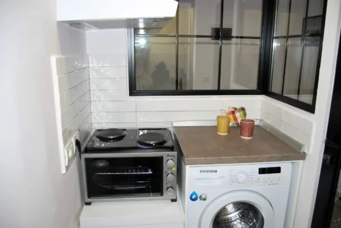 Tirane, jepet me qera apartament 1+1 Kati 2, 35 m² 430 € (Mihal Duri prane Shkolles Avni Rustemi)