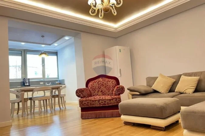 Tirane, jepet me qera apartament , 100 m² 1.000 € (Rruga Bardhok Biba, Tiranë)
