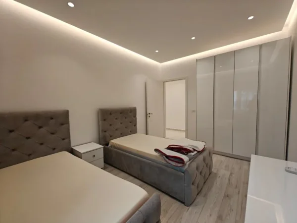 Shqiperi, jepet me qera 2+1 Kati 2, 90 m² 650 € 