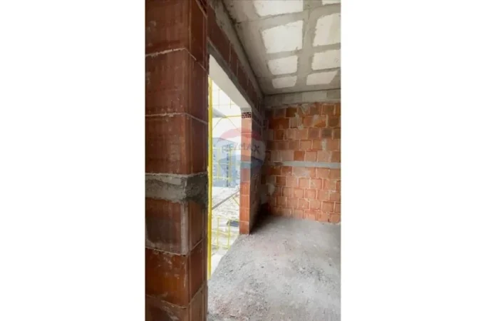 Tirane, shitet apartament 1+1 Kati 4, 68 m² 92.350 € 