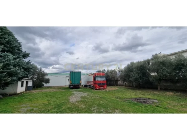 Tirane, shes toke , 1.600 m² 450.000 € 