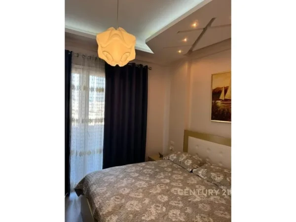 Tirane, shes apartament 1+1+Aneks+Ballkon Kati 6, 83 m² 215.000 € 