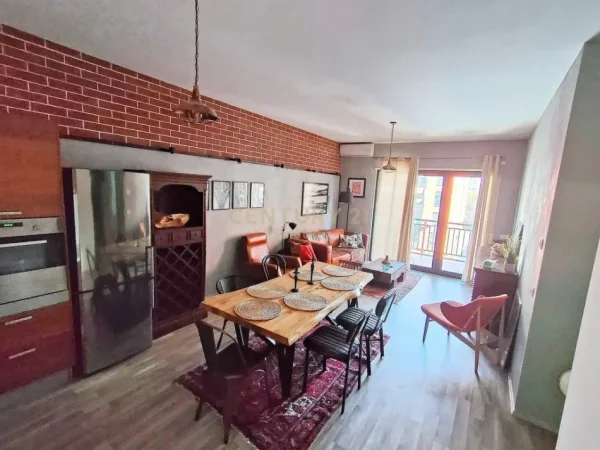 Tirane, shes apartament 2+1+Aneks+Ballkon Kati 3, 107 m² 250.000 € (Green City)