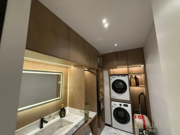 Tirane, shes apartament 2+1+Aneks+Ballkon Kati 4, 102 m² 280.000 € (Hipoteka)