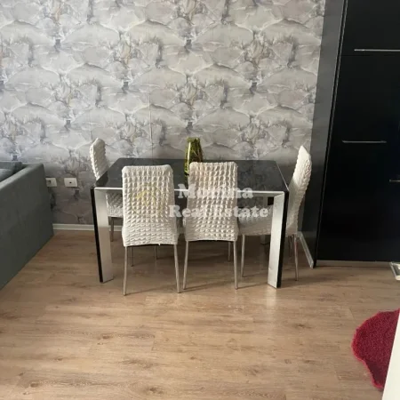 Tirane, jepet me qera apartament 2+1 Kati 2, 80 m² 450 € (Misto Mame)