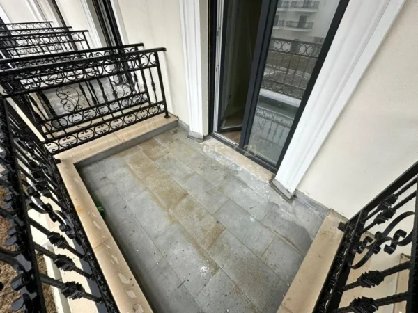 Tirane, shes apartament 1+1+Aneks+Ballkon Kati 2, 85 m² 136.000 € (Porta Tirana e Re)
