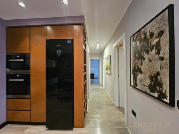 Tirane, shes apartament 3+1+Aneks+Ballkon Kati 8, 140 m² 299.900 € (Perball Delijorgjit)