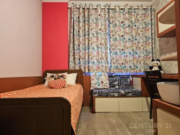 Tirane, shes apartament 3+1+Aneks+Ballkon Kati 8, 140 m² 299.900 € (Perball Delijorgjit)