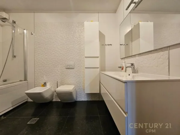 Tirane, shes apartament 3+1+Aneks+Ballkon Kati 8, 140 m² 299.900 € (Perball Delijorgjit)