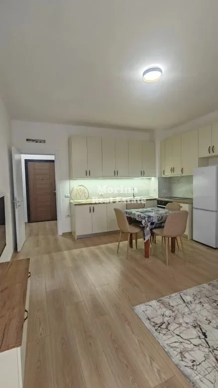 Tirane, jepet me qera apartament 1+1 Kati 5, 60 m² 450 € (Rrethrrotullimi i Shkozes)