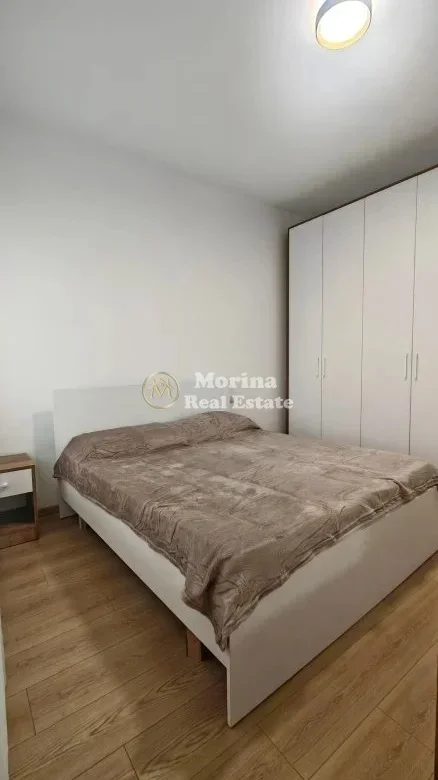 Tirane, jepet me qera apartament 1+1 Kati 5, 60 m² 450 € (Rrethrrotullimi i Shkozes)