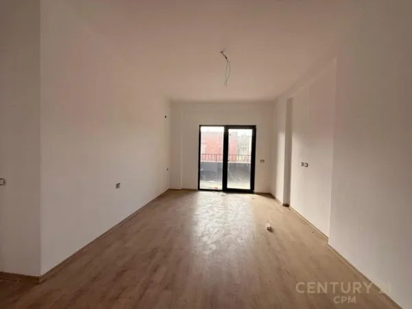 Tirane, shes apartament 2+1+Aneks+Ballkon Kati 6, 137 m² 230.000 € (Kompleksi Xheluks)