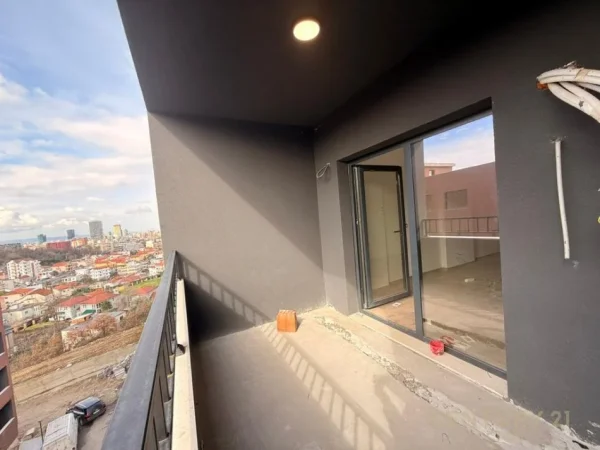 Tirane, shes apartament 2+1+Aneks+Ballkon Kati 6, 137 m² 230.000 € (Kompleksi Xheluks)