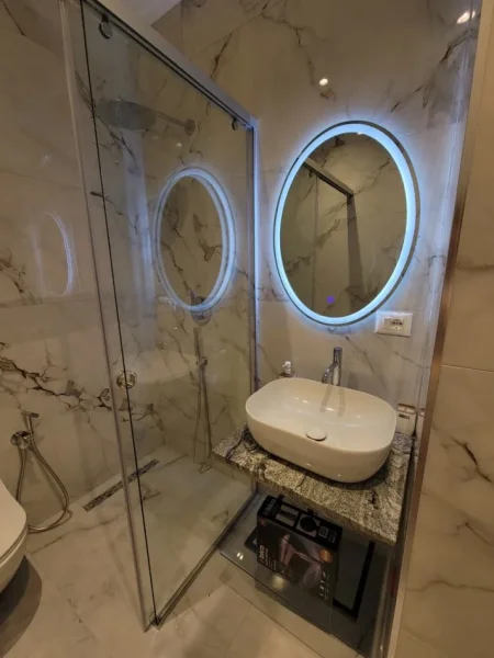 Tirane, jepet me qera Vile 1+1 Kati 1, 60 m² 600 € (Rruga e Durresit)