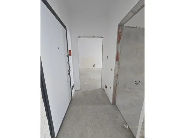 Tirane, shes apartament 1+1+Aneks+Ballkon Kati 4, 75 m² 157.000 € 