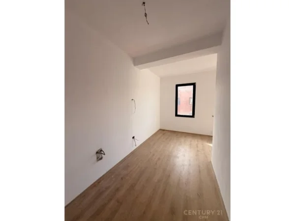 Tirane, shes apartament 2+1+Aneks+Ballkon Kati 2, 137 m² 230.000 € (Xibraku)