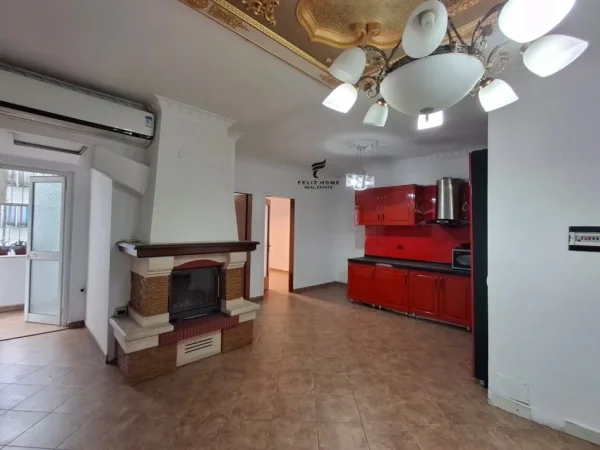 Tirane, jepet me qera zyre Kati 2, 143 m² 1.200 € (ISH ESKPOZITA)