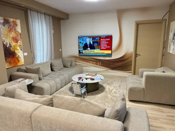 Tirane, shes apartament 2+1+Aneks+Ballkon Kati 4, 99 m² 223.000 € (Kompleksi Ana)