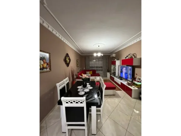 Tirane, shes apartament 2+1+Aneks+Ballkon Kati 5, 114 m² 192.000 € 