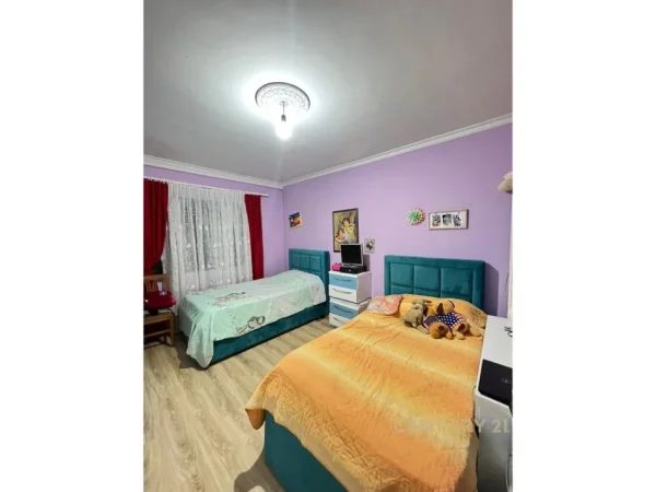 Tirane, shes apartament 2+1+Aneks+Ballkon Kati 5, 114 m² 192.000 € 