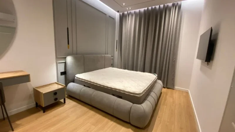 Tirane, jepet me qera apartament 1+1 Kati 1, 65 m² 700 € 