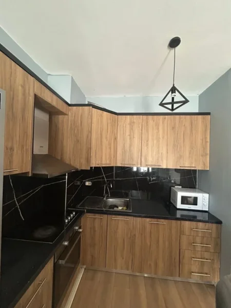 Tirane, shitet apartament 1+1 Kati 8, 61 m² 105.000 € (yzberisht)