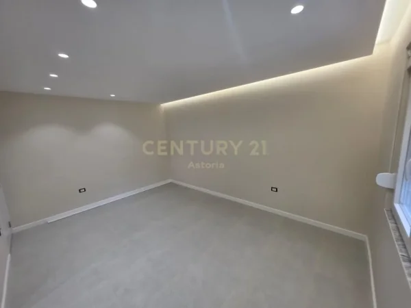 Tirane, shes apartament 2+1+Aneks+Ballkon Kati 1, 73 m² 165.000 € 