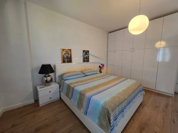 Tirane, jepet me qera apartament 2+1 Kati 9, 100 m² (Rruga e Kosovareve)