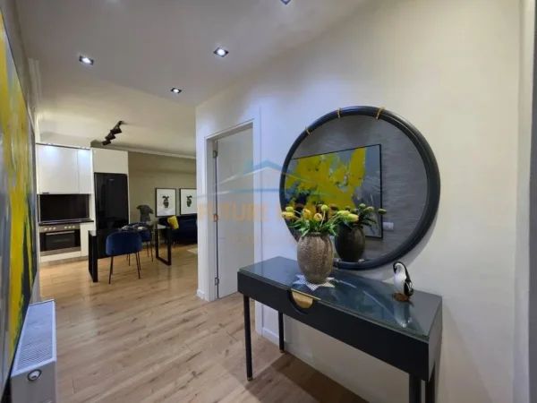 Tirane, jepet me qera apartament 2+1 Kati 9, 100 m² (Rruga e Kosovareve)