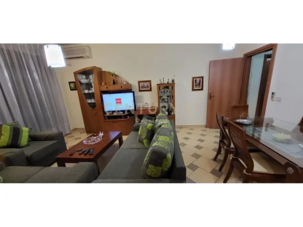 Tirane, shes apartament 2+1+Aneks+Ballkon Kati 10, 110 m² 330.000 € (Prokuroria e Pergjithshme)