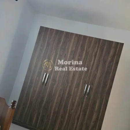 Tirane, jepet me qera shtepi 2+1 Kati 1, 100 m² 400 € (Laprake)