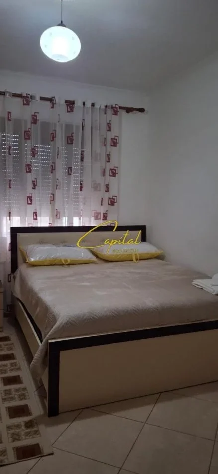 Tirane, jepet me qera apartament 2+1 Kati 3, 100 m² 650 € (VILAT AMERIKANE)