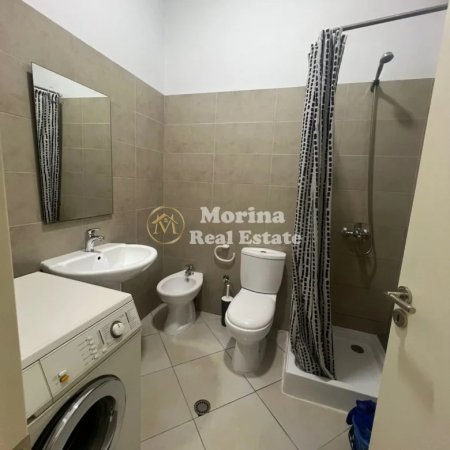 Tirane, jepet me qera apartament 1+1 Kati 1, 89 m² 400 € (Fresku)