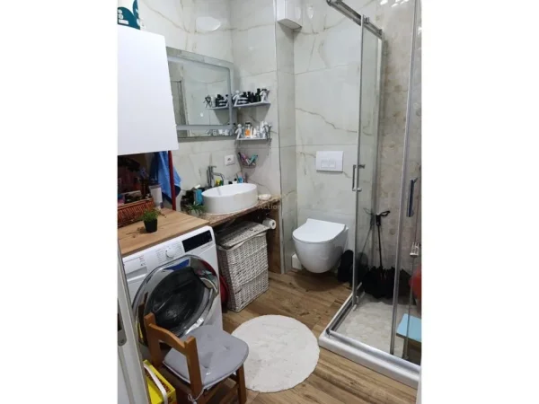 Tirane, shes Vile 3 Katshe Kati 4, 480 m² 600.000 € (Rruga Fuat Toptani)