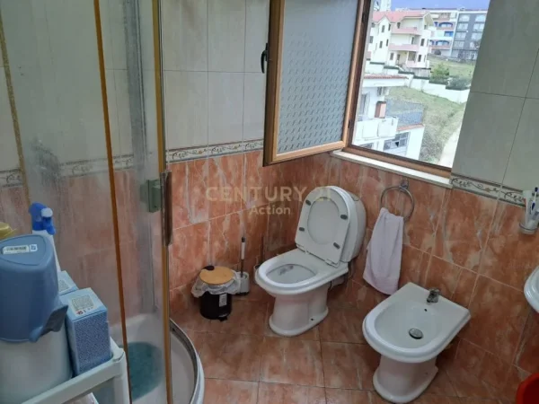 Tirane, shes Vile 3 Katshe Kati 4, 480 m² 600.000 € (Rruga Fuat Toptani)