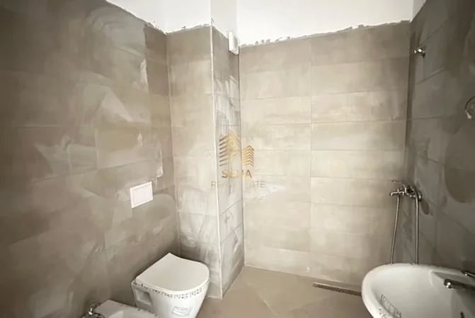 Tirane, shitet apartament 1+1+Ballkon Kati 3, 59 m² 128.000 € (Don Bosko, prane Kompleksit Fiori di Bosco)