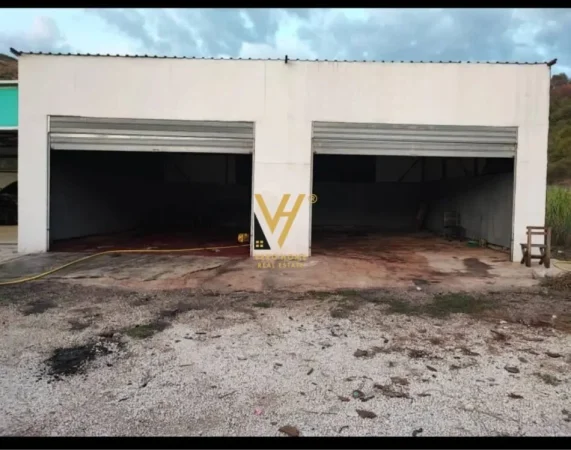 Tirane, jepet me qera magazine Kati 0, 370 m² 800 € (KOMBINAT)