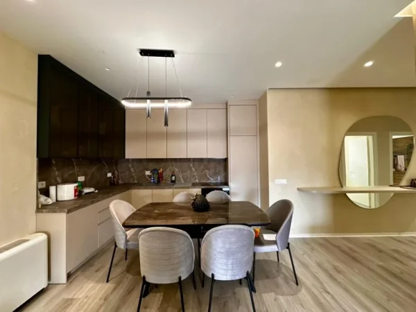 Tirane, shitet apartament 2+1 Kati 10, 117 m² 240.000 € (Yzberisht, Kompleksi Grand Gallery)