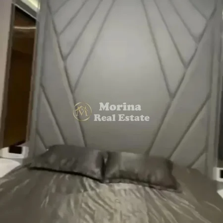 Tirane, jepet me qera apartament 1+1 Kati 3, 81 m² 700 € (Rruga Barrikadave)