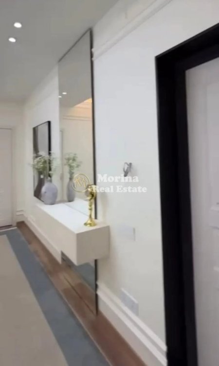 Tirane, jepet me qera apartament 1+1 Kati 3, 87 m² 1.300 € (Pazari i Ri)