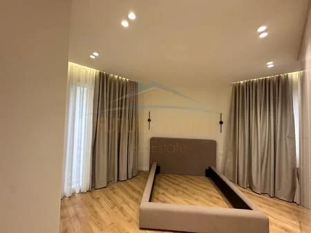 Tirane, jepet me qera apartament 2+1+Ballkon Kati 0, 100 m² 2.100 € (Liqeni i Thate)